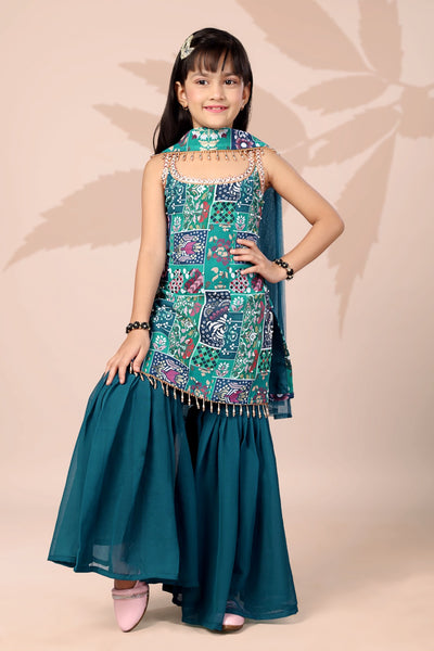 Geometric Print Girls Sharara Suit Set